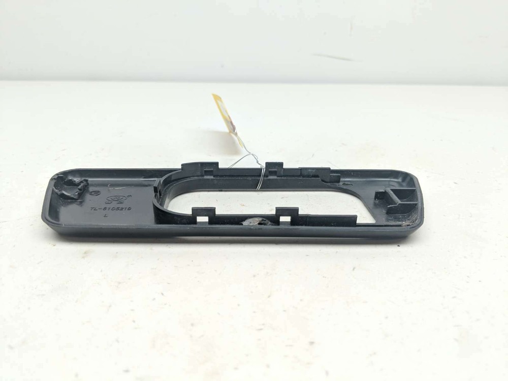 17 Oreion Reeper Front Left Driver Door Handle Cover Panel 6105219