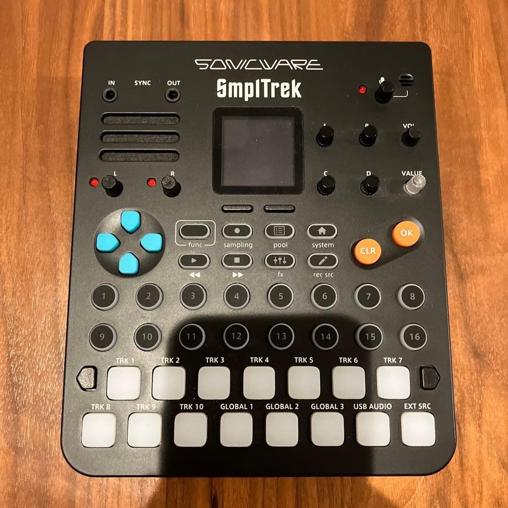 Sonicware SmplTrek Portable Production SAMPLER