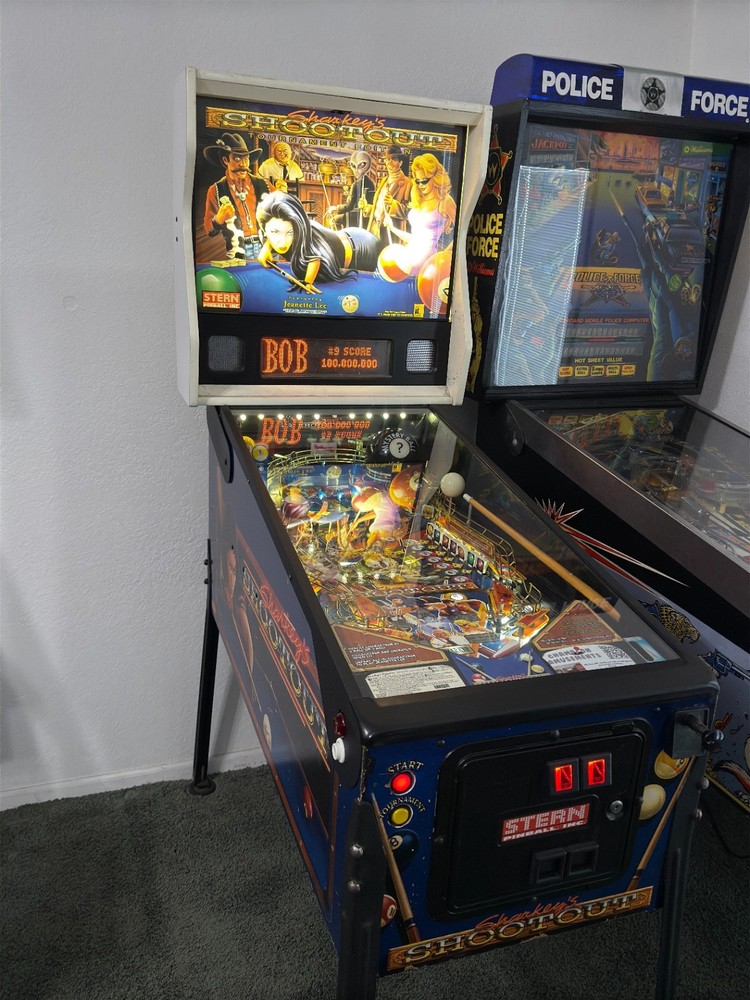 Sharkeys Shootout Pinball Machine