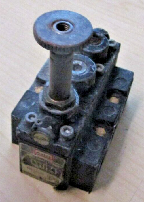 ARO A412SS-024-B SOLENOID AIR CONTROL VALVE