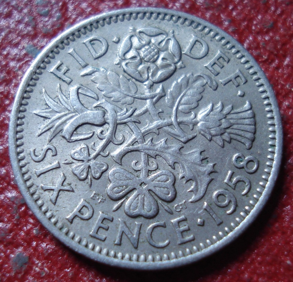 1958 BRITISH SIX PENCE IN VF-EF CONDITION