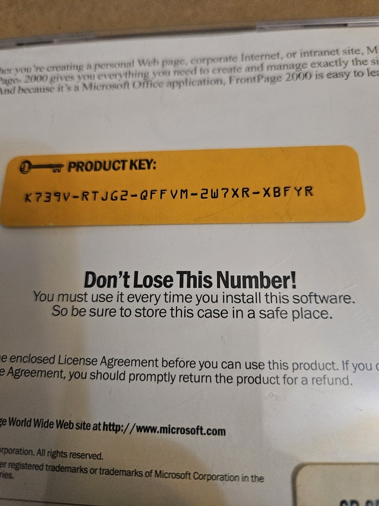 Microsoft FrontPage 2000 – Full Retail Version – NEW Web Design Software