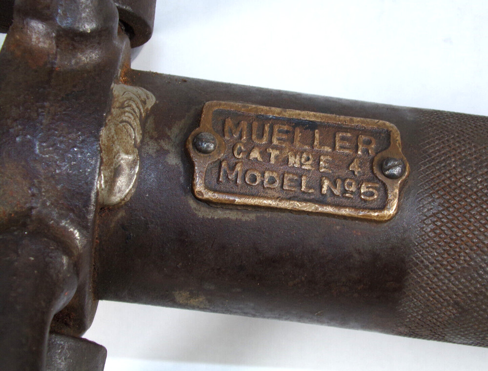 Mueller E4 Model No. 5 Drilling Machine