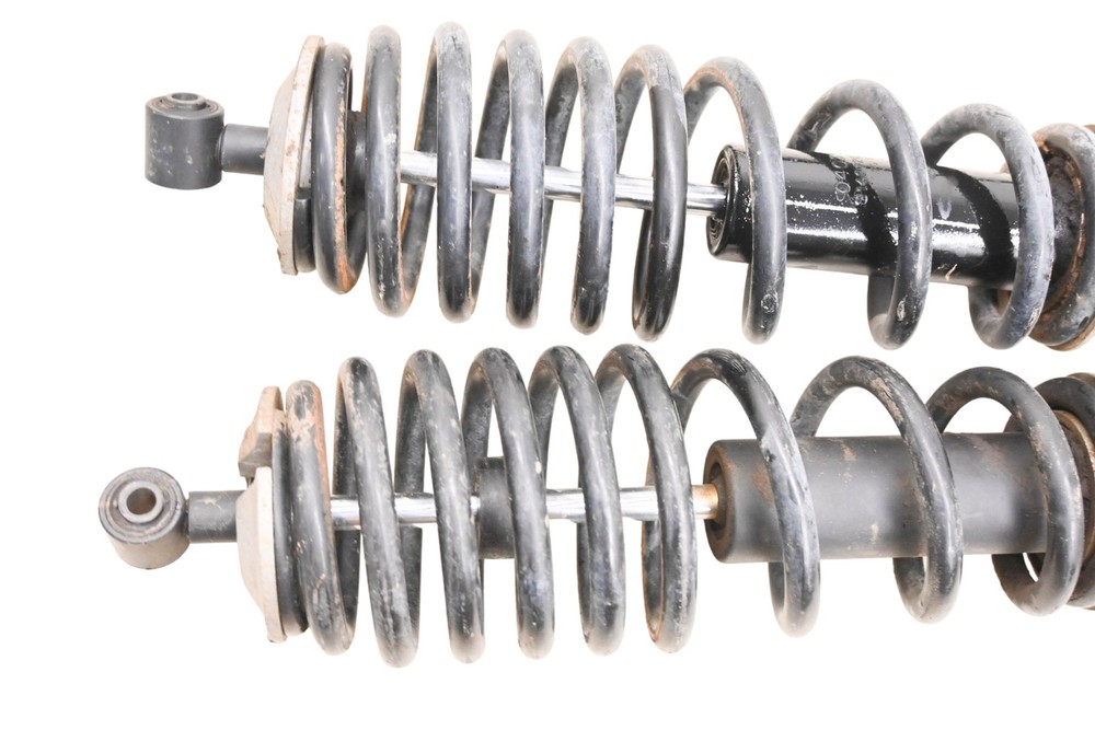 18 Cat CUV105D Front Shocks