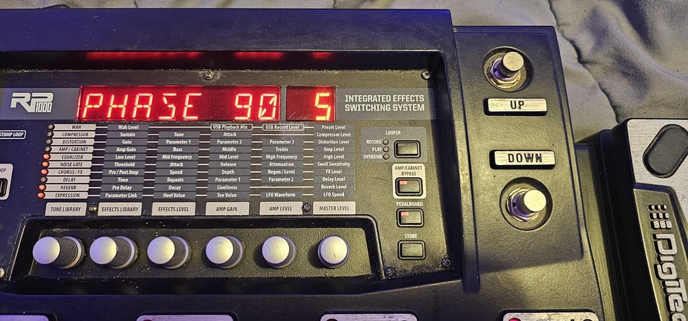 DigiTech RP1000 Multi-Effects Guitar Effect Pedal