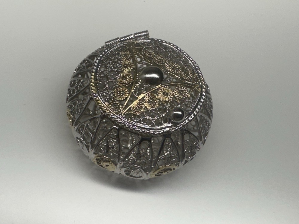 sterling silver 925 filigree round shape pill box