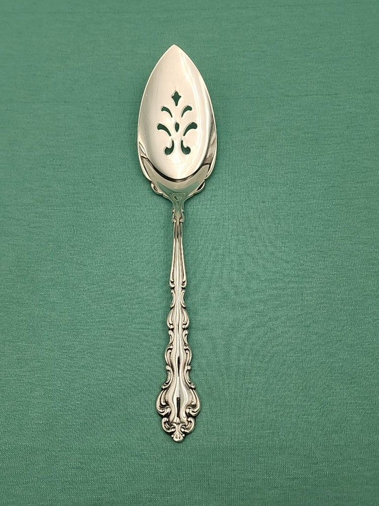 Oneida Community Modern Baroque Silverplate Pierced Pie Server