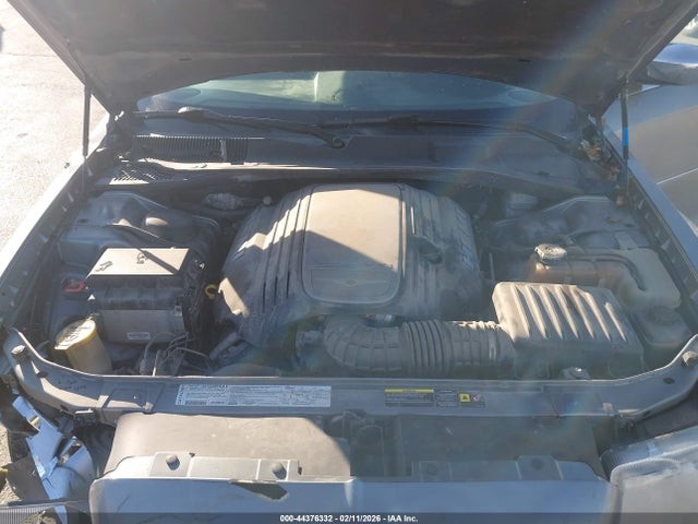 Used Headrest fits: 2006 Chrysler 300 Grade A