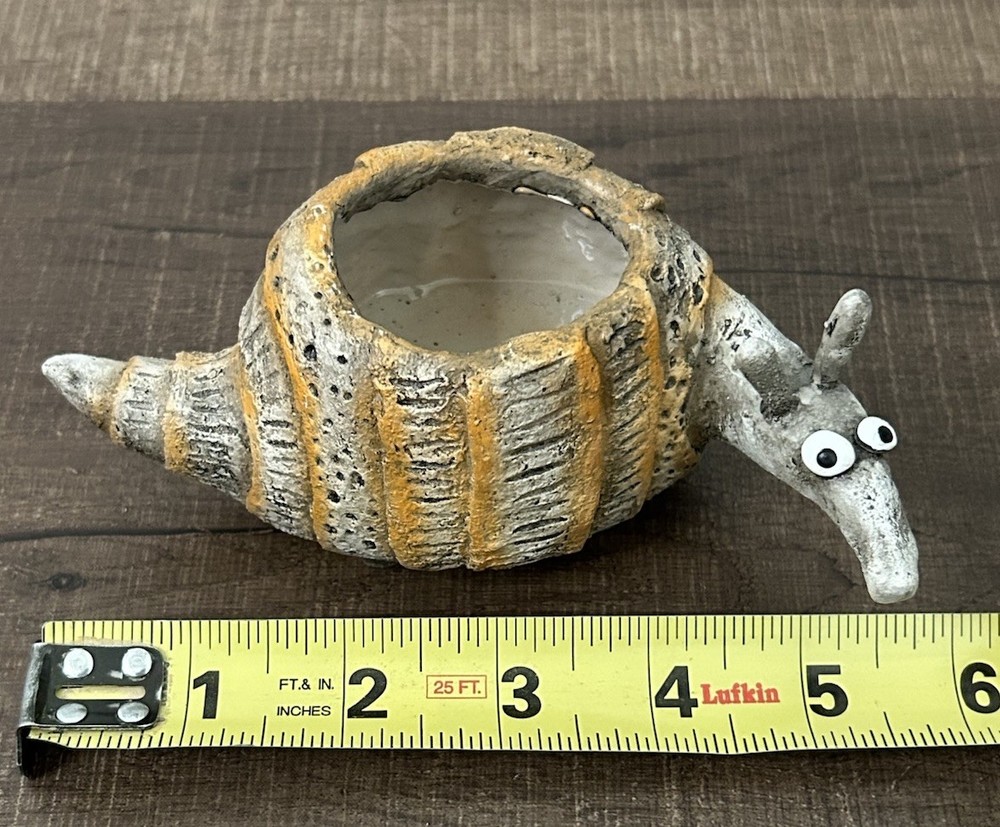 Blob House Ernest The Armadillo Planter Pre-owned