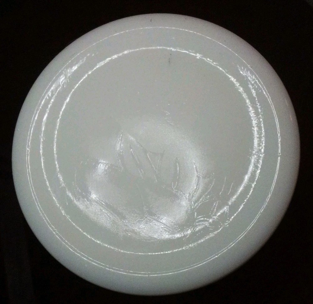 Milk Glass Grape Pattern 7-1/2" Heavy Bumpy 3D Flower Vase