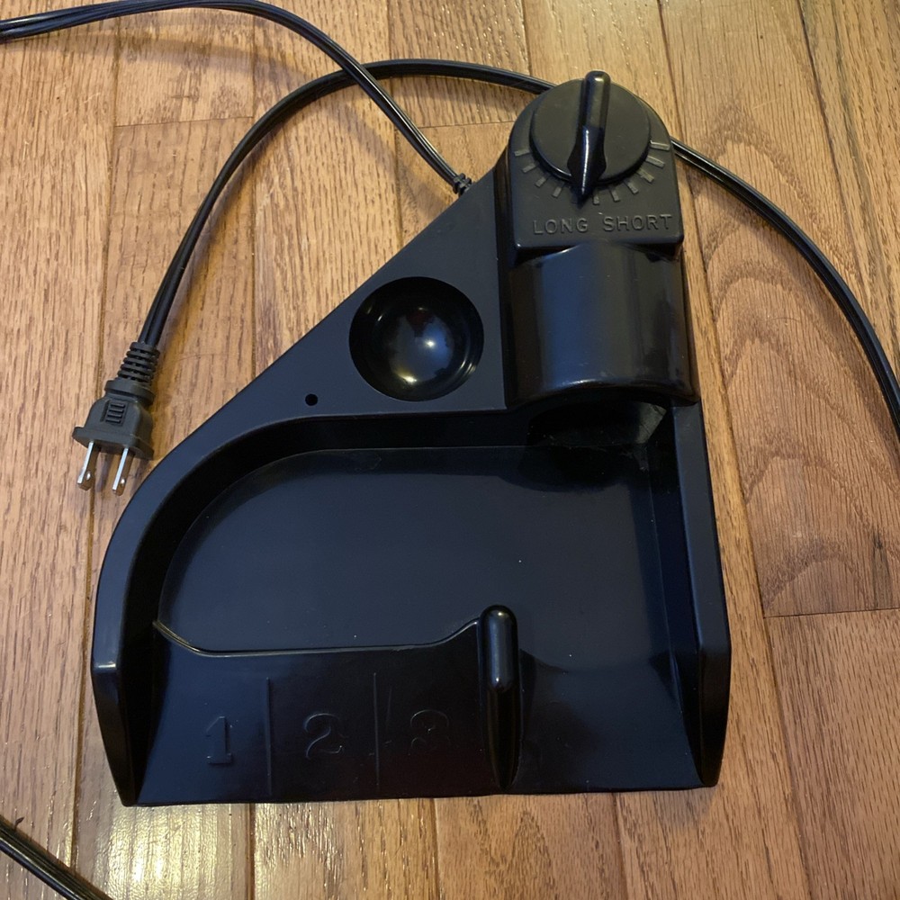 ELECTRIC PUTTING DEVICE