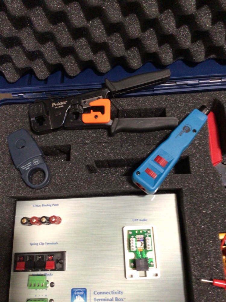 C-Tech Training Tester Case system kit home audio ?? copper cable ??