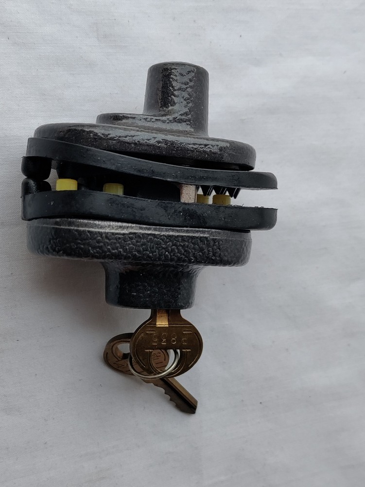 Vintage Master Lock Co. Trigger Locks-P250 "2 keys"