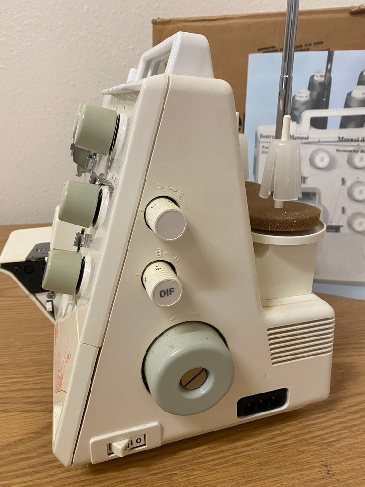 Bernina Bernette FunLock 004-D Serger Sewing Machine with Tools / Original Box