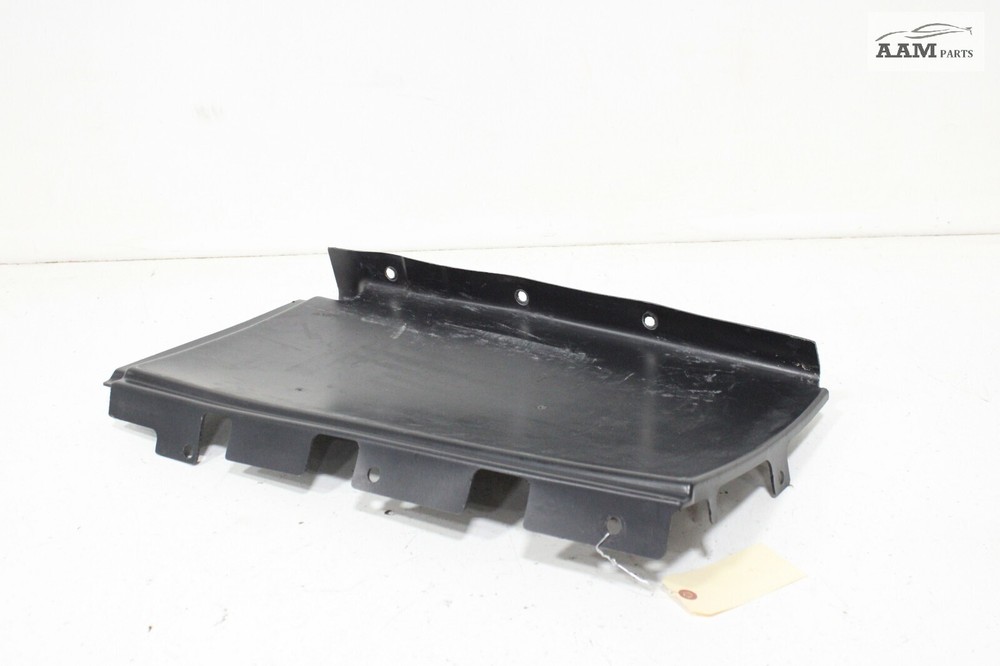 2018-2024 FREIGHTLINER CASCADIA FRONT RIGHT SIDE FORWARD WALL PANEL OEM