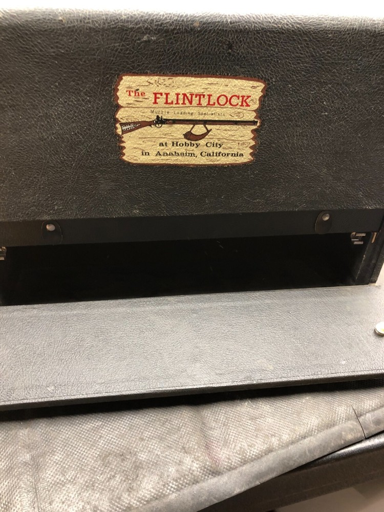 the flintlock muzzle loading specialist box a hobby city BLACK