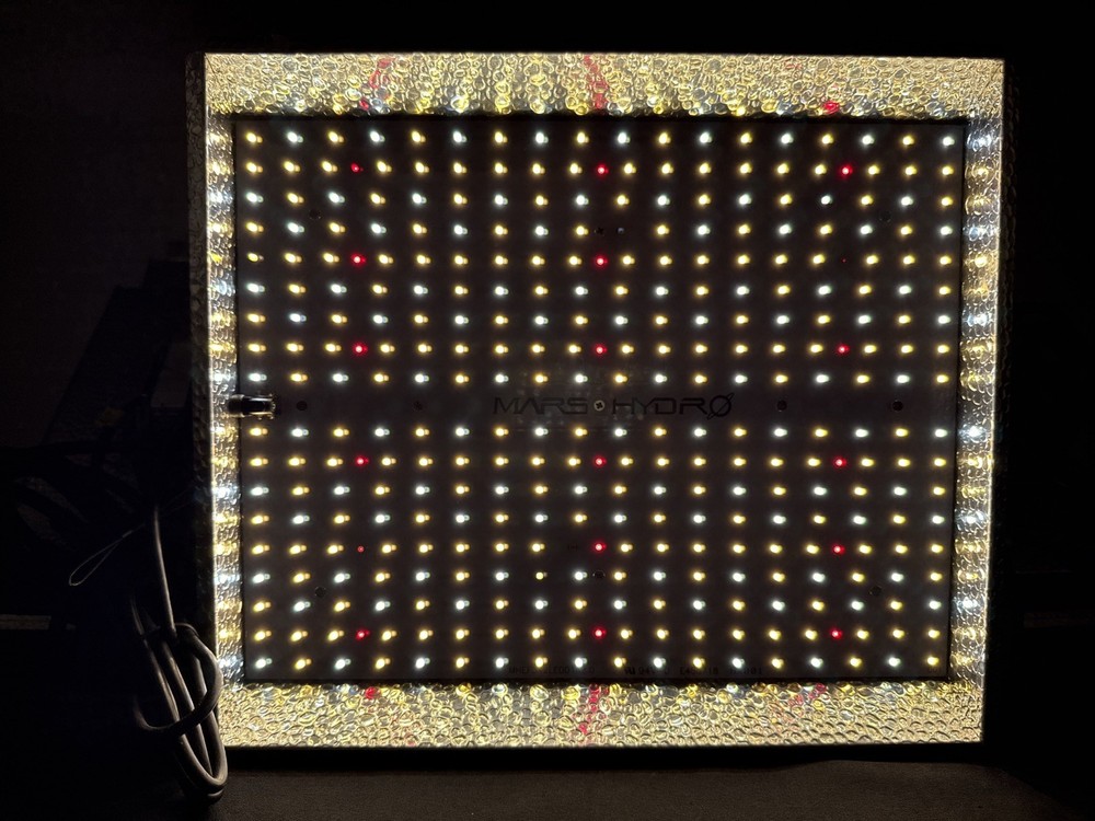 Mars Hydro Ts-1000 Full Spectrum LED Grow Light