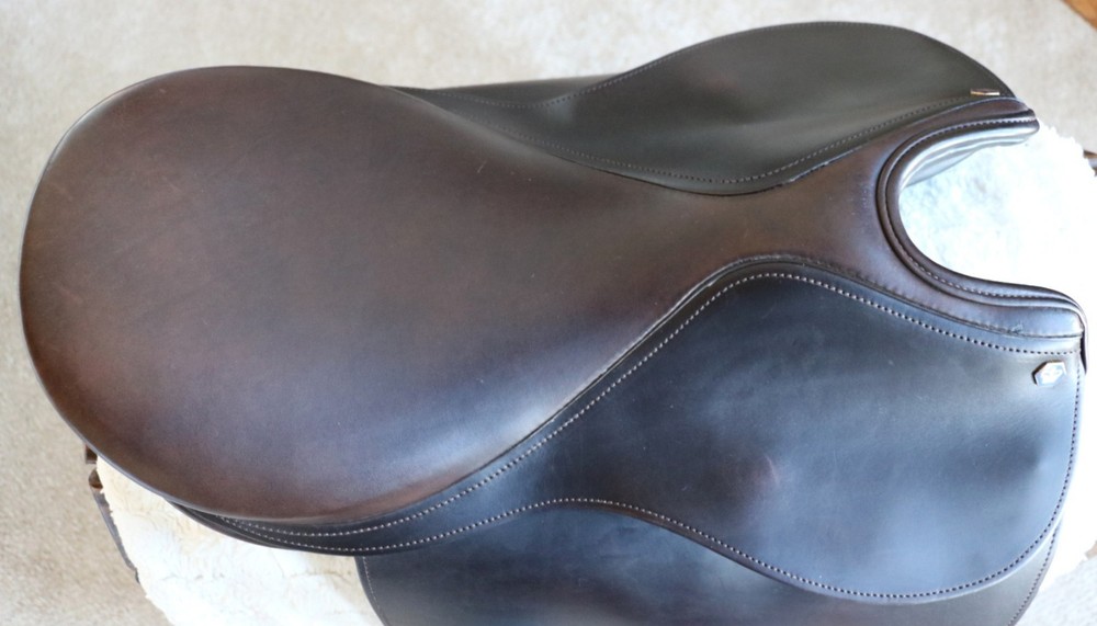 21" Windsor Cutback Lane Fox Saddleseat Saddle W/ Adjustable Stirrup Bars