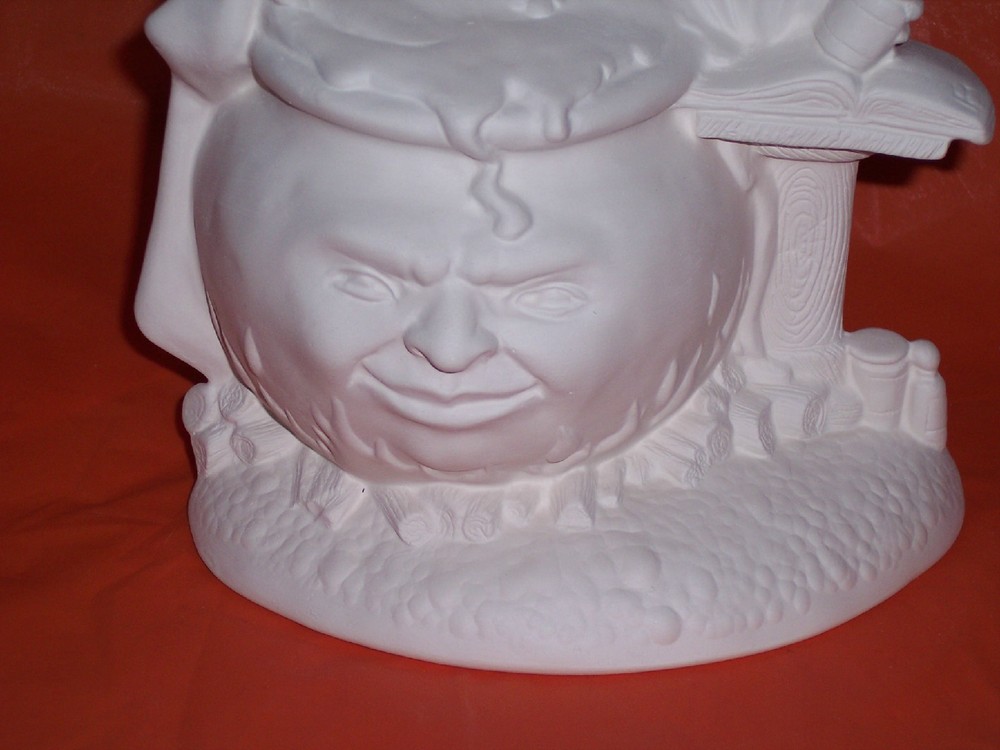 Ceramic Bisque ~~Ready to Paint~~~ Old Witch with Cauldron