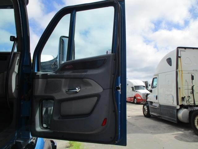 For 2014 PETERBILT 587 2012-2018 DOOR ASSEMBLY Right ,  FL