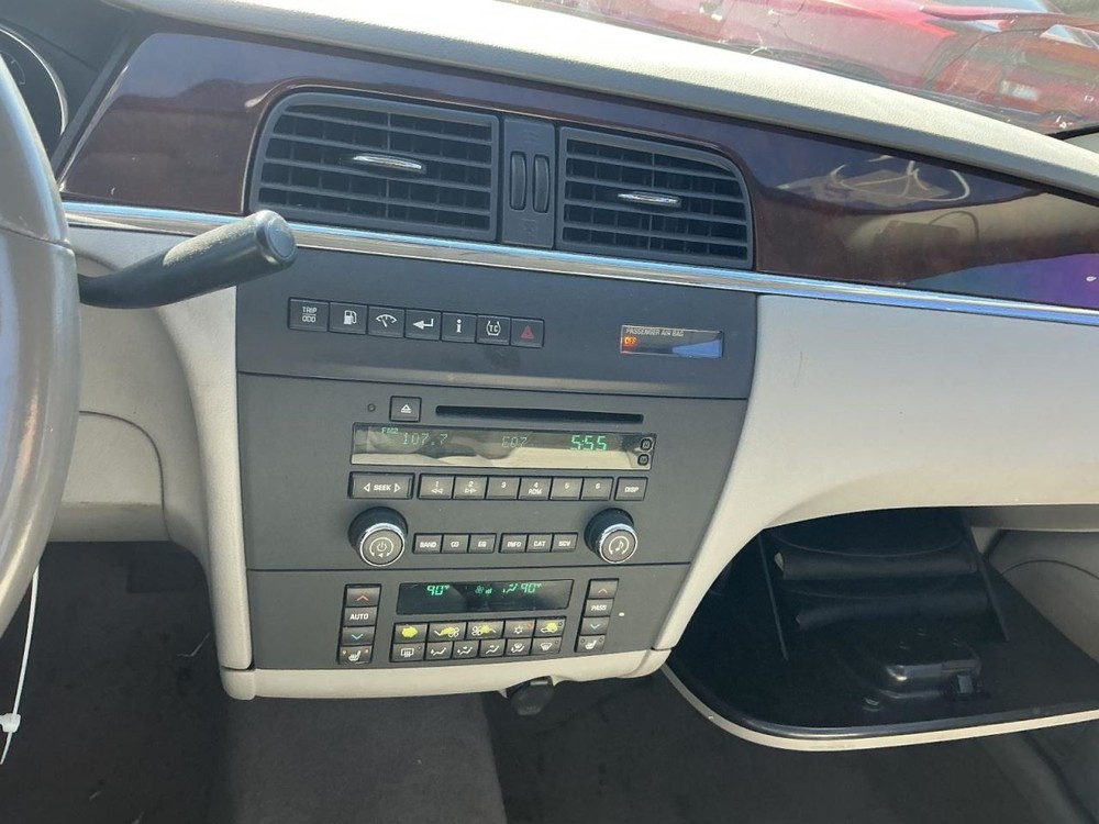 LACROSSE 2008 Glove Box 4977073