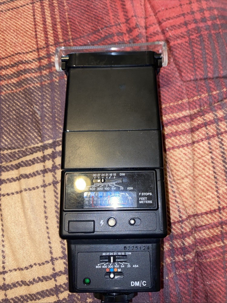 Vivitar Auto Thyristor 3700 Flash