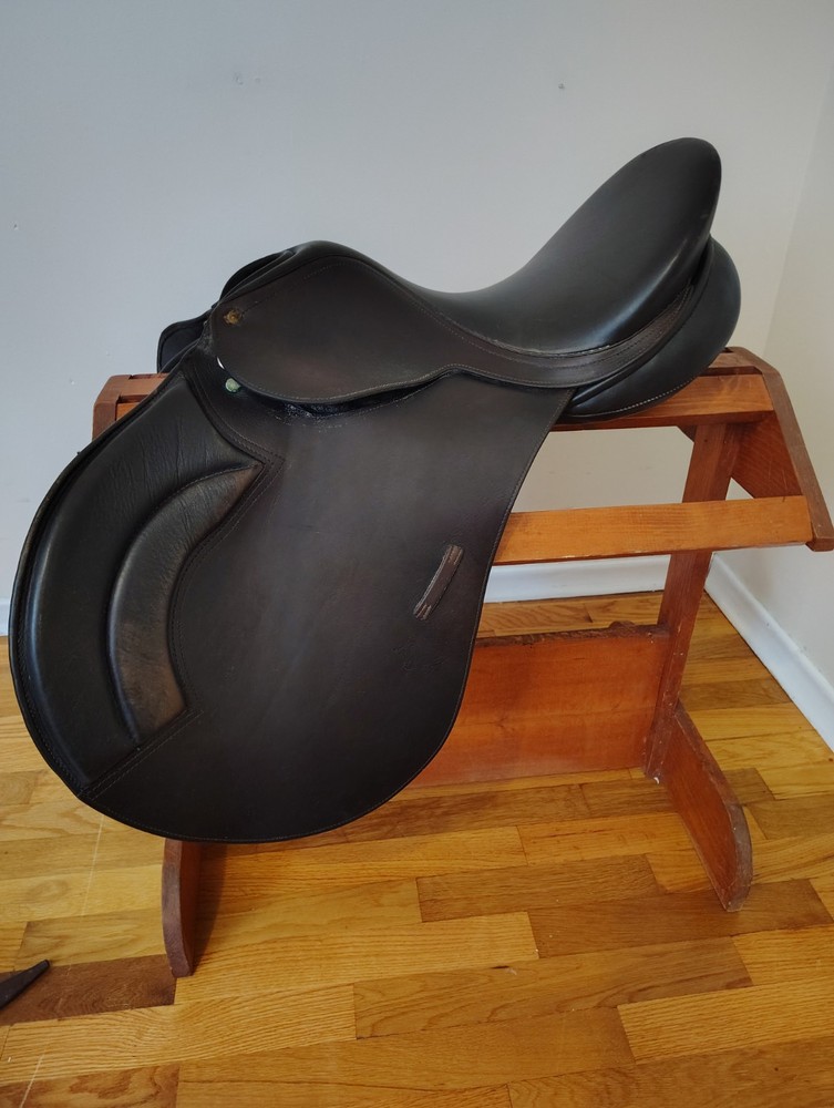 Barnsby Jumping saddle English saddle