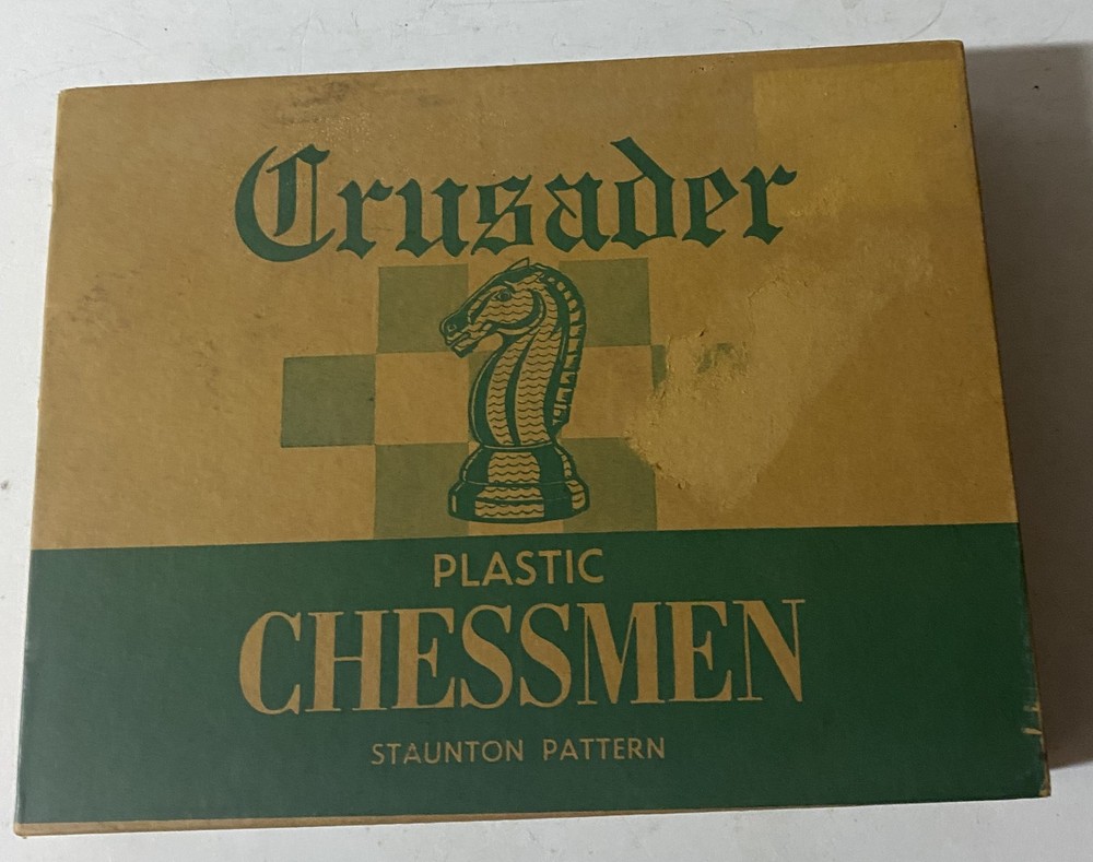 MIB - H Barron Crusader Plastic Chessman Stauton Pattern