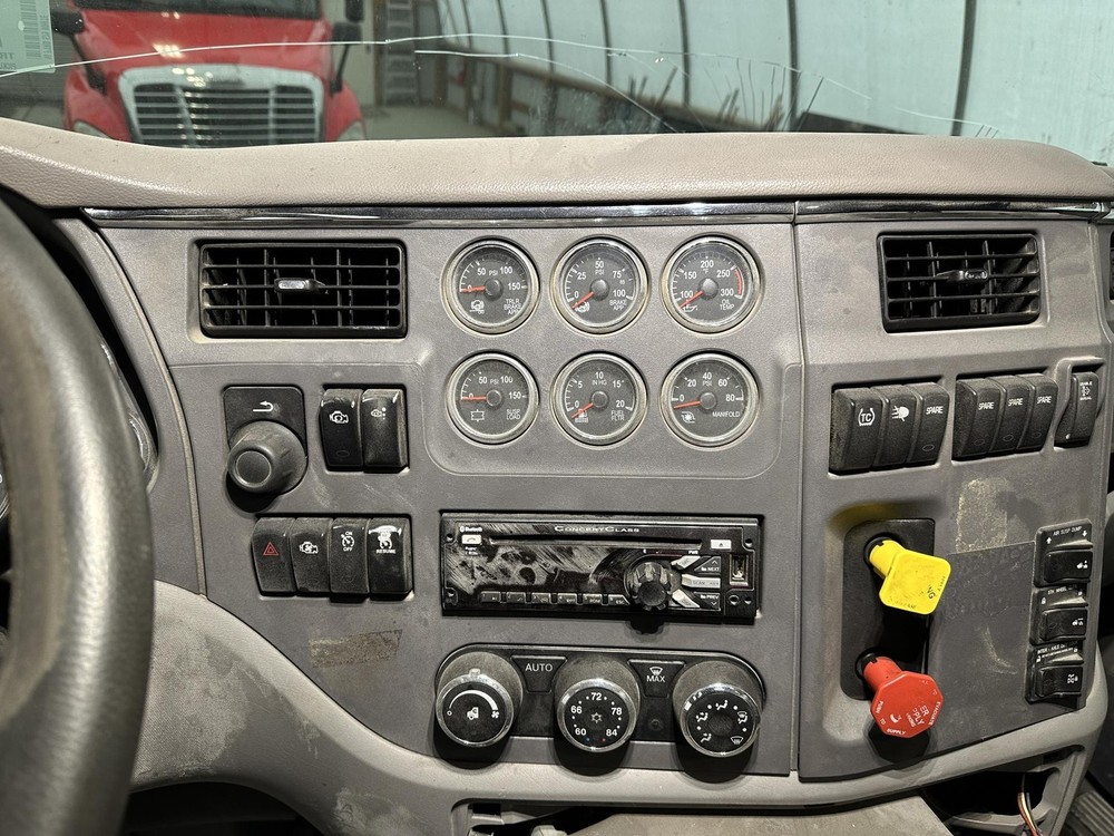 2013-2022 Peterbilt 579 SWITCH Dash Panel - Used