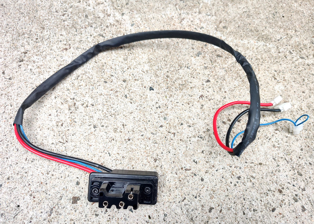 NoName Chinese Amazon Mobility Scooter Battery to Controller Harness + Connector