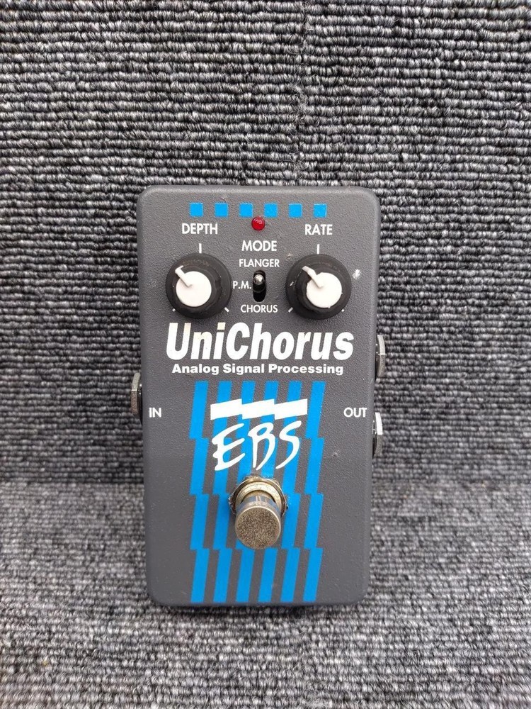 EBS UNI CHORUS missing back screw Effects pedal