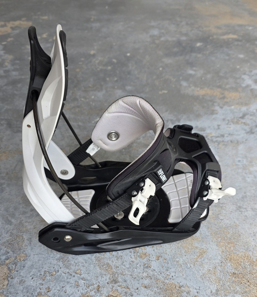 Flow Flight White Stormtrooper Snowboard Bindings - Large