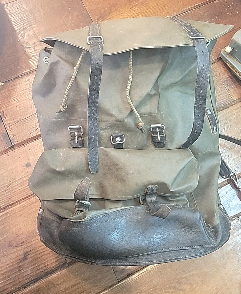 Vintage Swiss Army/Waterproof Backpack/Green/ Leather & Rubberized Material