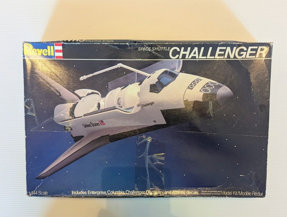 Revell Space Shuttle Challenger  For Parts Only