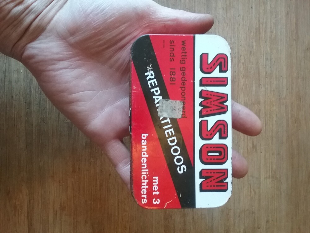 VINTAGE SIMSON BICYCLE PATCH REPAIR KIT TIN * Empty Tin