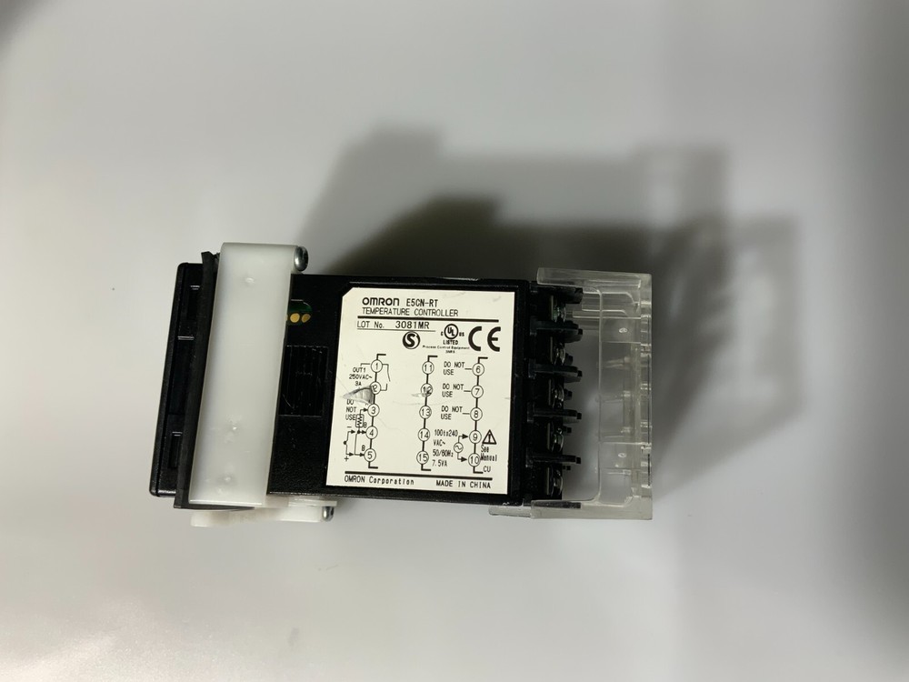 OMRON E5CN-RT TEMPERATURE CONTROLLER (LOT OF 199) ($100/ea OBO)