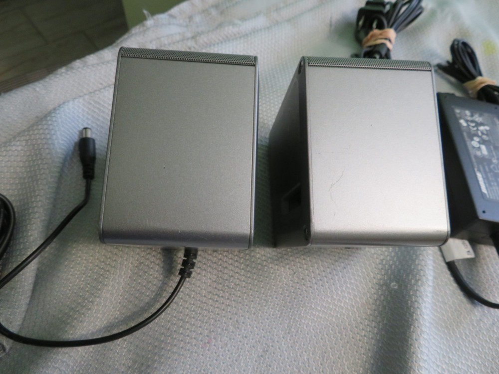 Bose Computer MusicMonitor Computer Speakers Desktop PC Silver Bose no Remote!