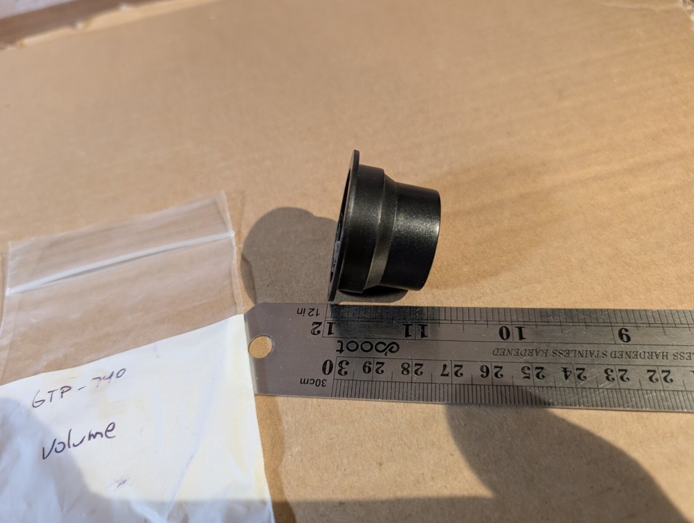 Adcom GTP-740 volume knob