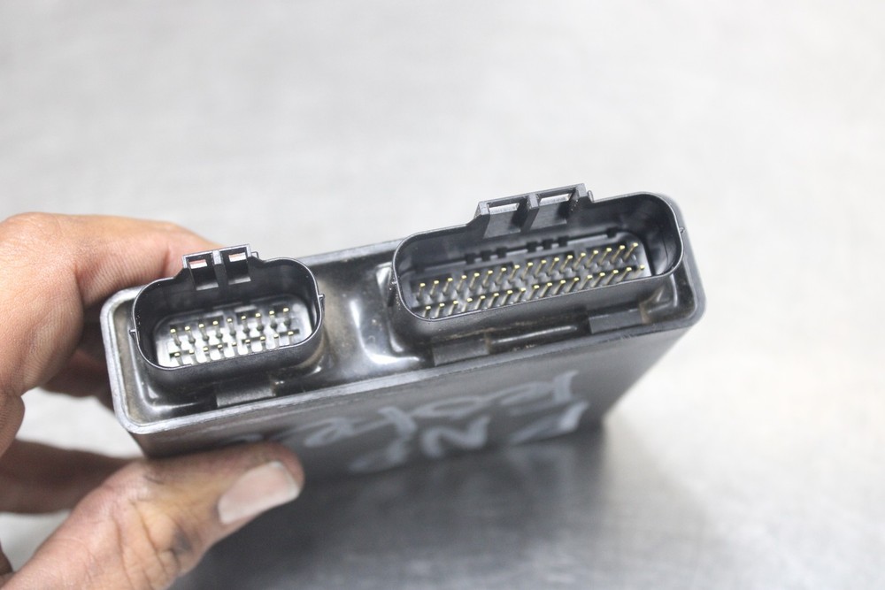 13-15 SUZUKI SFV650 GLADIUS ECU COMPUTER CONTROLLER UNIT BOX ECM CDI 32920-44HB0