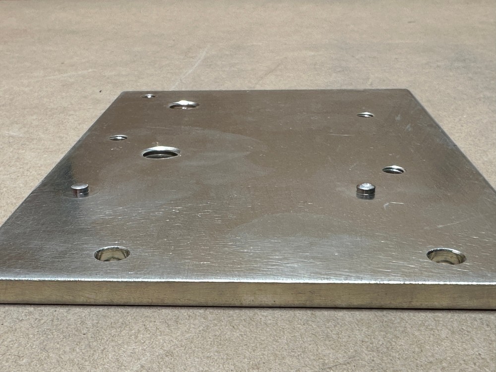 Square D I-Line Breaker Panelboard Copper Bar Solid Neutral Nut Plate HCW12SN