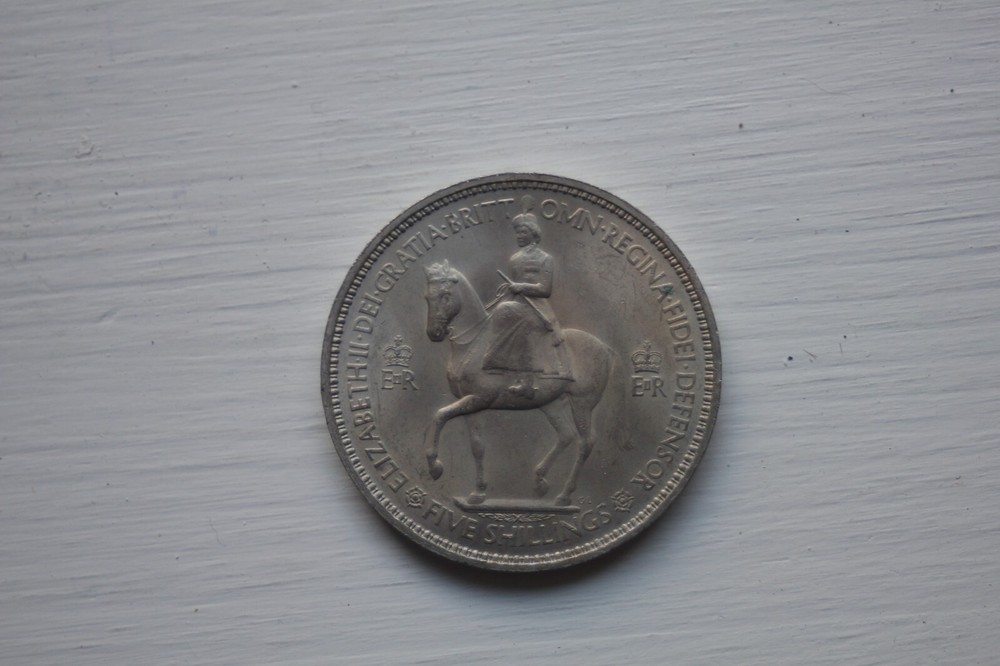 Queen Elizabeth commemorative crowns plus others