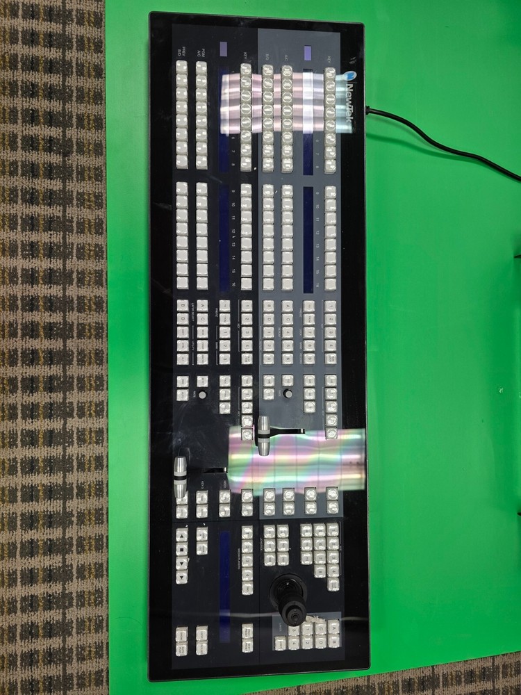 🔥 NewTek 2-Stripe Control Surface — Precision Control for Live Production — Exc