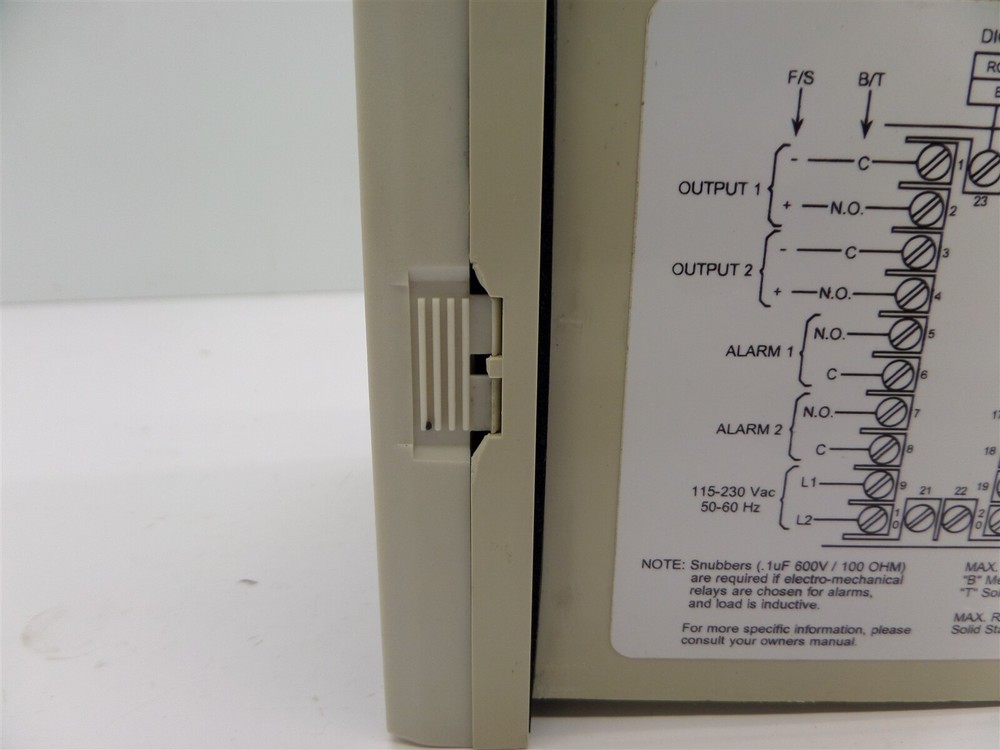 Athena 2PFB0BB000-CE Temperature Controller