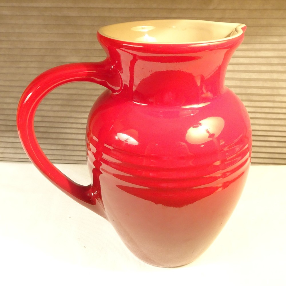 Le Creuset Stoneware Pitcher 2 Quart Cerise Red
