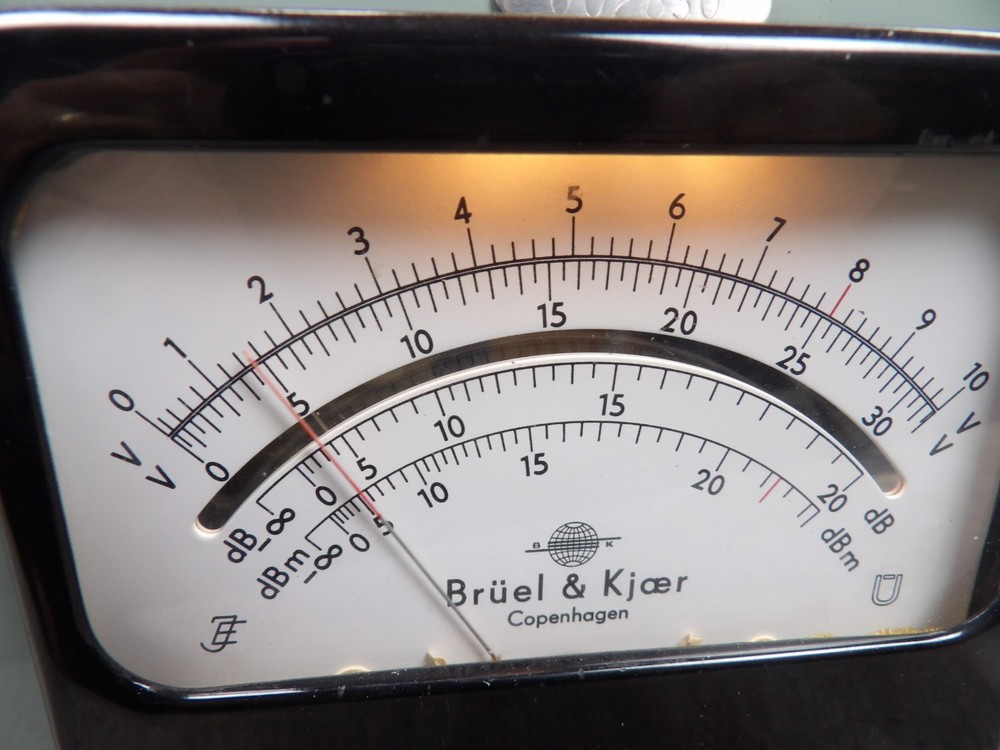 Bruel & Kjaer Type 2409 Electronic Voltmeter