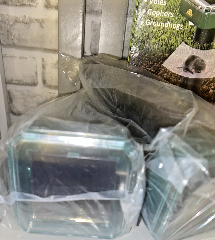 Mole Groundhog Repellent Stakes- 4 Pack -SOLAR POWERED