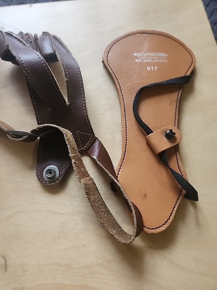 Vintage Ben Pearson armguard\glove combo