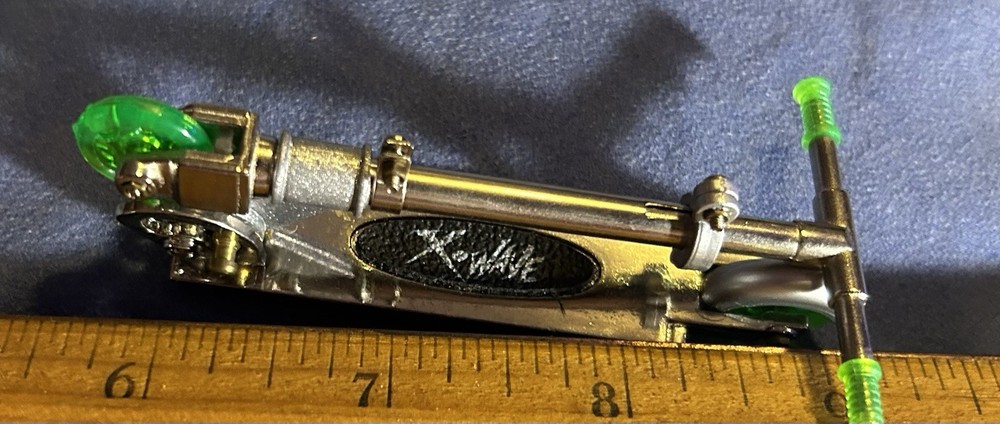 2000 X-Treme Mini Scooter w Tiny Tools