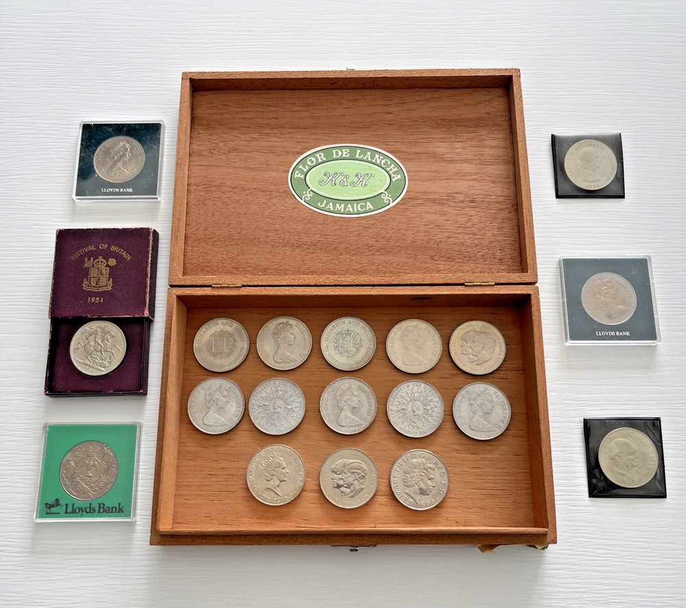 Assorted Bundle Uncirculated British Commemorative Crowns & Coins Inc Cigar Box