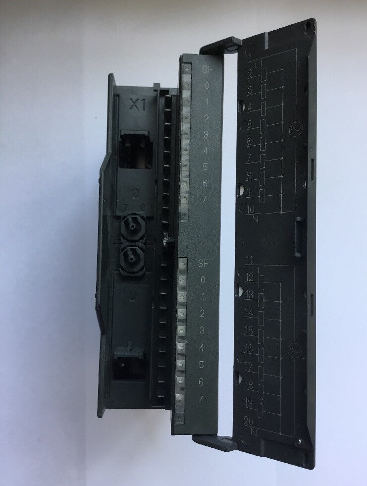 Siemens Simatic 6ES7 322 1FH00-0AA0 Digital O/P Module